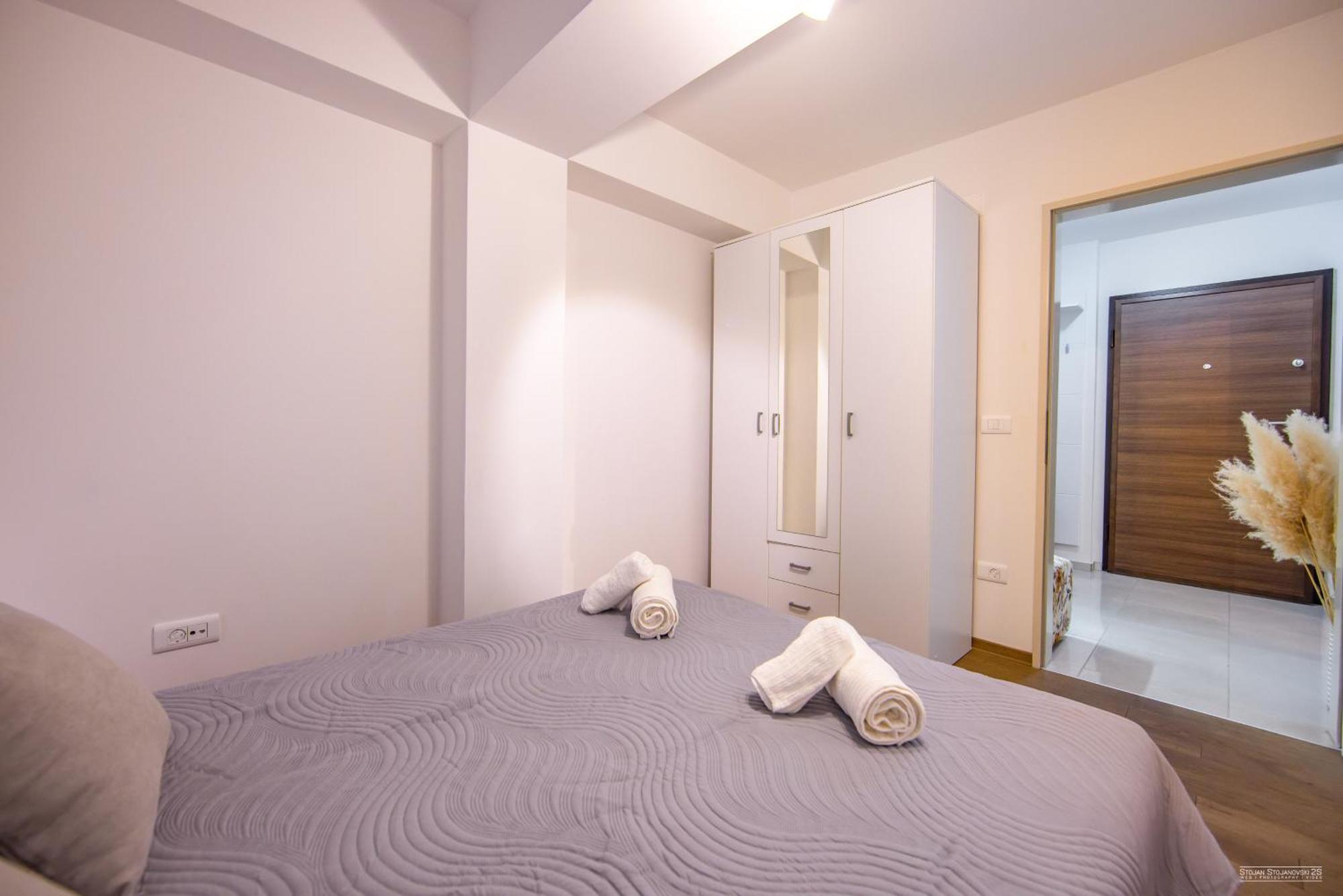 Apartment Vs Ohrid